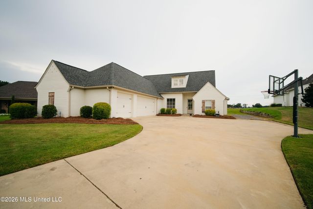 159 Camden Lake Drive, Madison, MS 39110