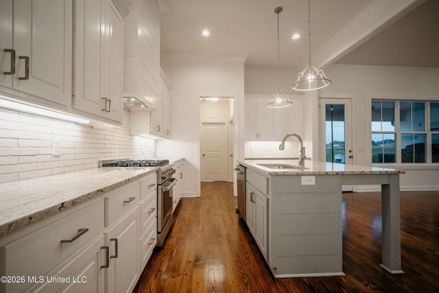 159 Camden Lake Drive, Madison, MS 39110