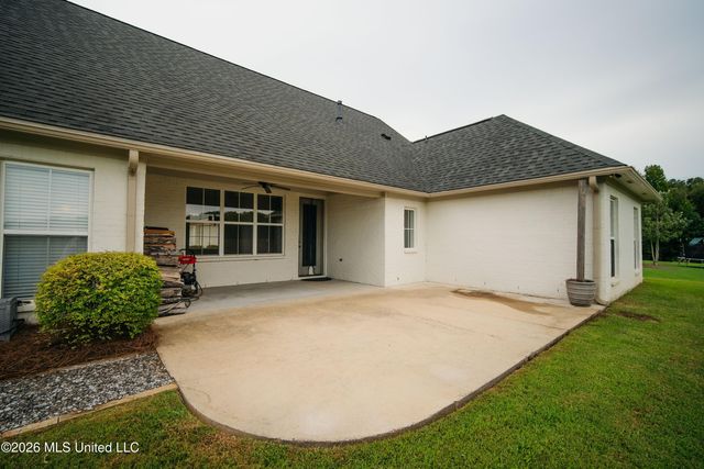 159 Camden Lake Drive, Madison, MS 39110