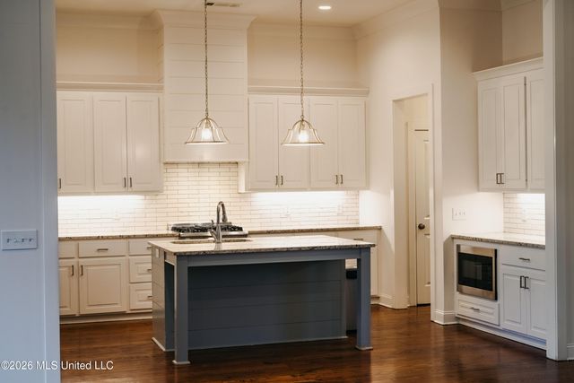 159 Camden Lake Drive, Madison, MS 39110