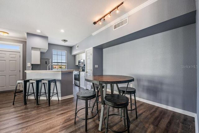 9552 LAKE CHASE ISLAND WAY 9552, Tampa, FL 33626