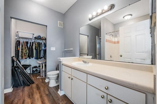 9552 LAKE CHASE ISLAND WAY 9552, Tampa, FL 33626