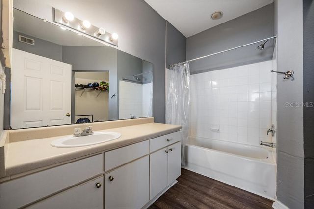 9552 LAKE CHASE ISLAND WAY 9552, Tampa, FL 33626