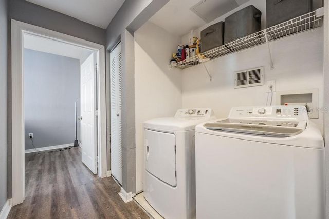 9552 LAKE CHASE ISLAND WAY 9552, Tampa, FL 33626