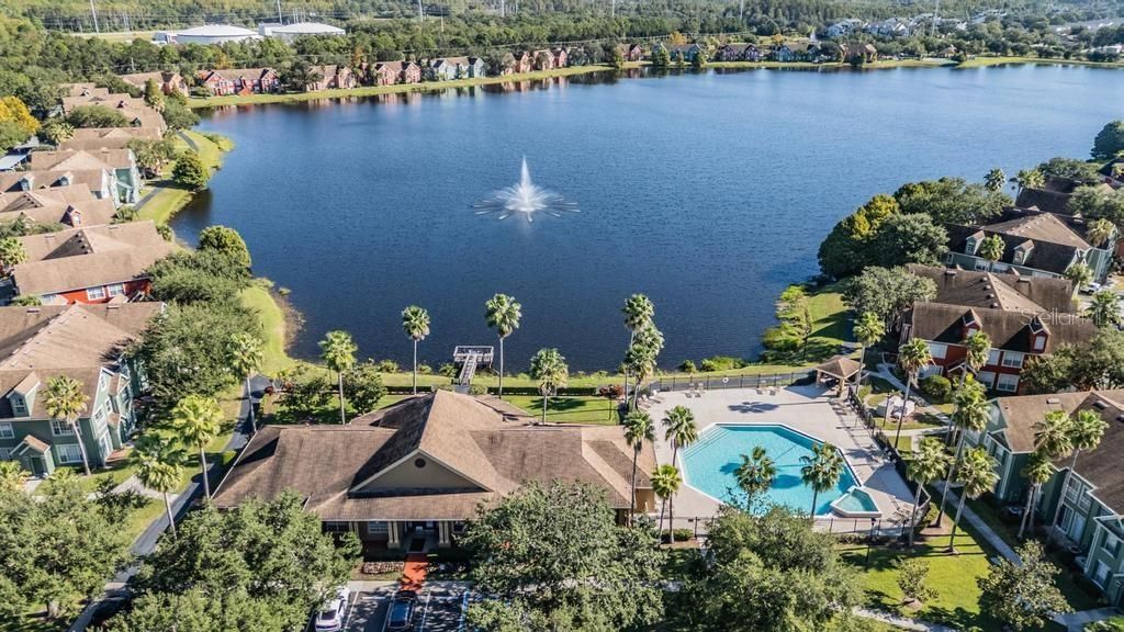 Image 34 of property listing at 9552 LAKE CHASE ISLAND WAY 9552, Tampa, FL 33626