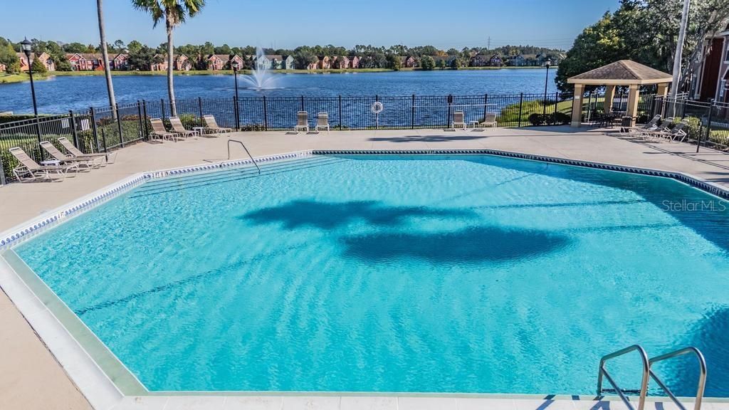 Image 37 of property listing at 9552 LAKE CHASE ISLAND WAY 9552, Tampa, FL 33626