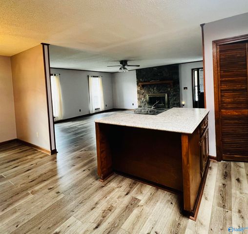 925 Valley Drive, Attalla, AL 35954