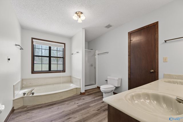 925 Valley Drive, Attalla, AL 35954