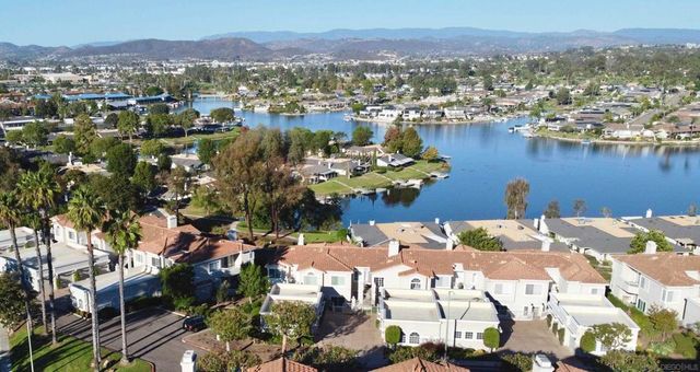 1612 Via Ocioso, San Marcos, CA 92078