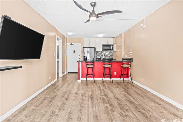 98-450 Koauka Loop 209, Aiea, HI 96701