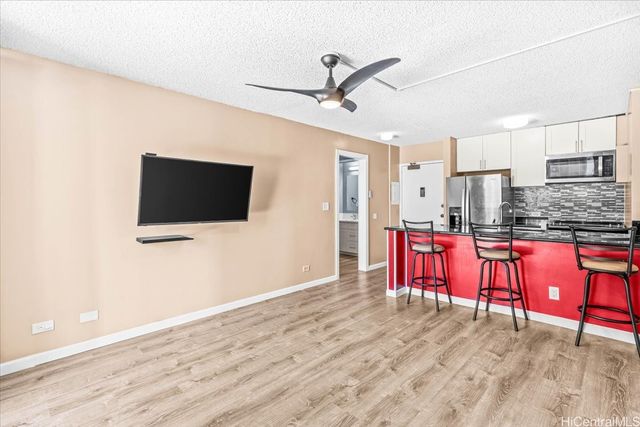 98-450 Koauka Loop 209, Aiea, HI 96701