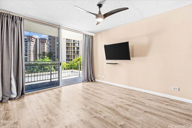 98-450 Koauka Loop 209, Aiea, HI 96701