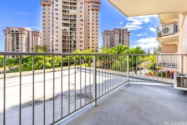 98-450 Koauka Loop 209, Aiea, HI 96701