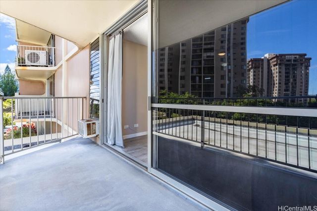 98-450 Koauka Loop 209, Aiea, HI 96701