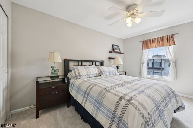 25 Francis Dr, Bridgewater Twp., NJ 08807