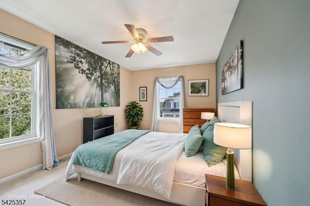 25 Francis Dr, Bridgewater Twp., NJ 08807