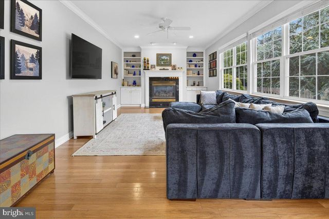 407 DENOW RD, Pennington, NJ 08534