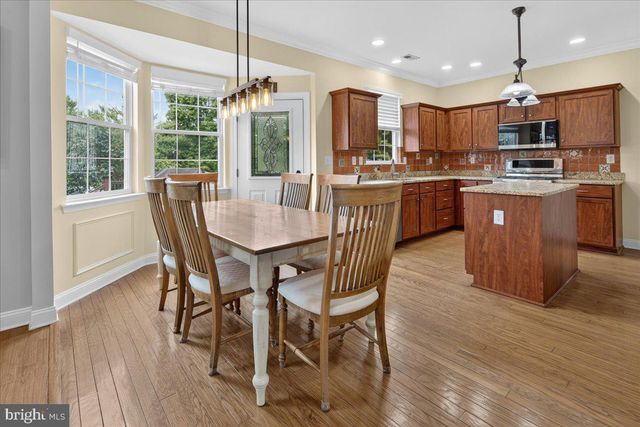 407 DENOW RD, Pennington, NJ 08534