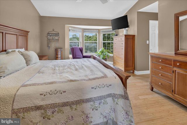 407 DENOW RD, Pennington, NJ 08534