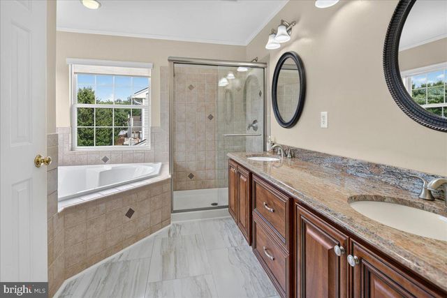407 DENOW RD, Pennington, NJ 08534