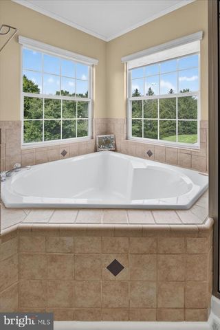 407 DENOW RD, Pennington, NJ 08534