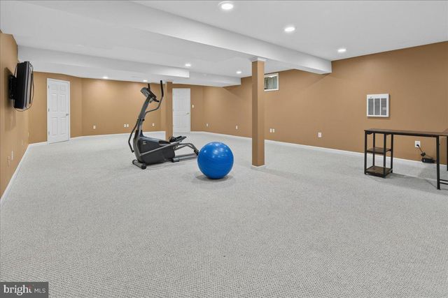 407 DENOW RD, Pennington, NJ 08534