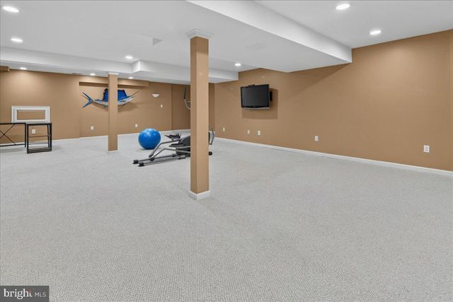 407 DENOW RD, Pennington, NJ 08534
