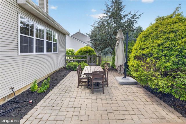 407 DENOW RD, Pennington, NJ 08534