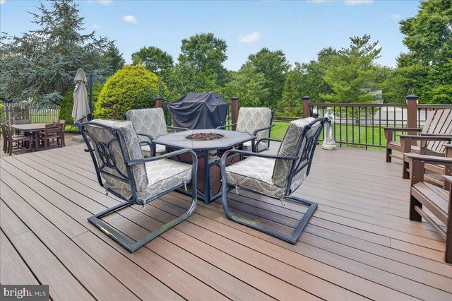 407 DENOW RD, Pennington, NJ 08534