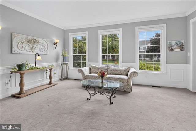 407 DENOW RD, Pennington, NJ 08534