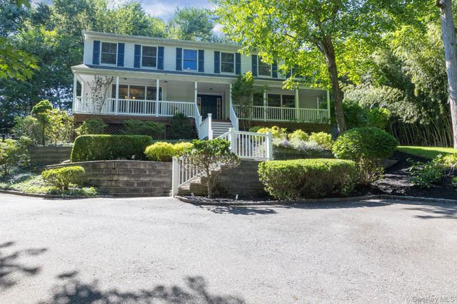 6 Cedar Drive, Stony Brook, NY 11790