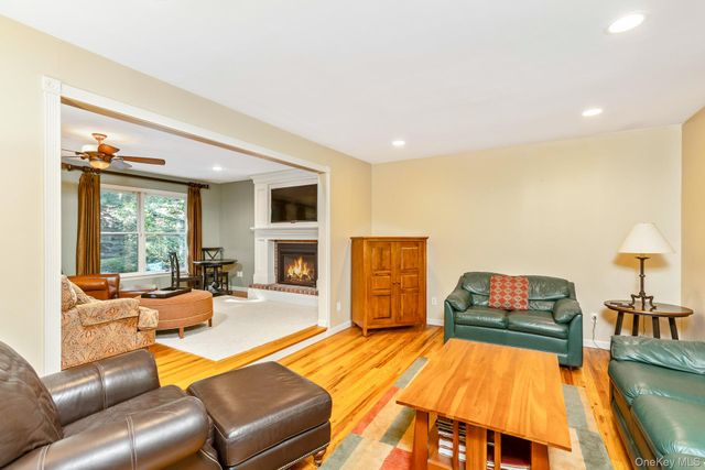 6 Cedar Drive, Stony Brook, NY 11790