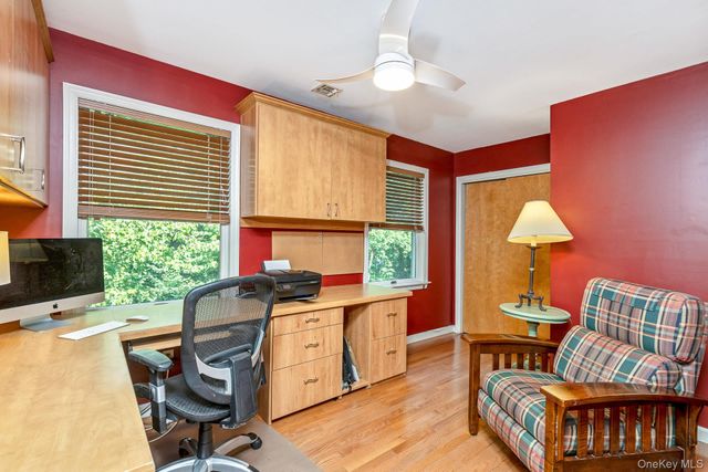 6 Cedar Drive, Stony Brook, NY 11790