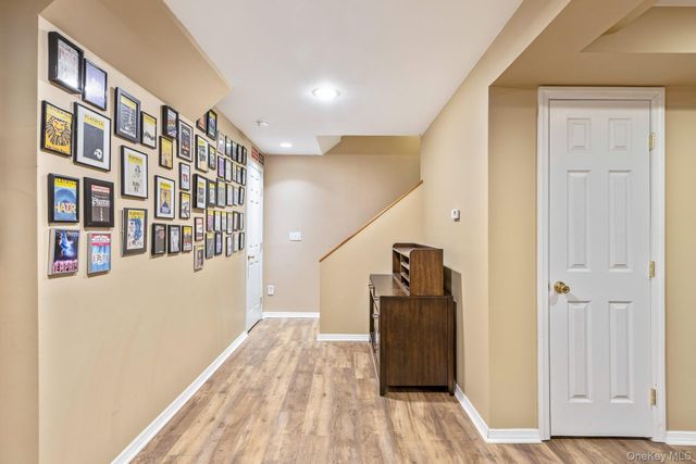 6 Cedar Drive, Stony Brook, NY 11790