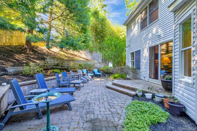 6 Cedar Drive, Stony Brook, NY 11790