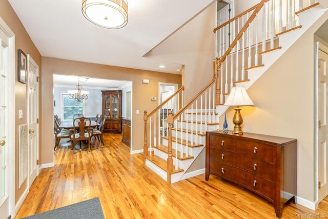 6 Cedar Drive, Stony Brook, NY 11790