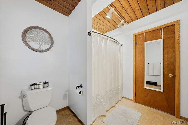 73 Tarn Trl, Concord, NY 14069