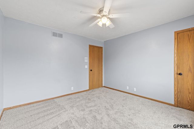 907 Woodland Avenue, Papillion, NE 68046