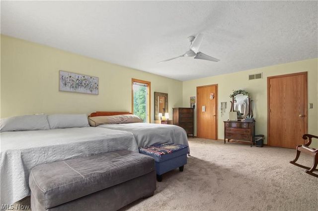 391 Centennial Drive, Vienna, OH 44473