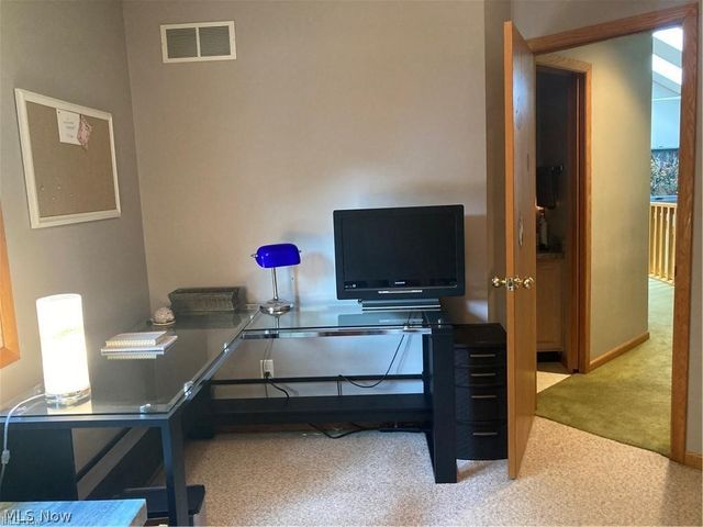 391 Centennial Drive, Vienna, OH 44473