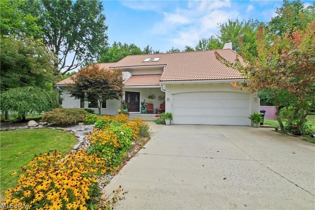 391 Centennial Drive, Vienna, OH 44473