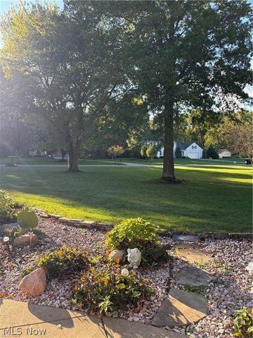 391 Centennial Drive, Vienna, OH 44473