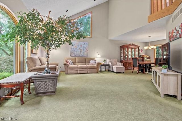 391 Centennial Drive, Vienna, OH 44473