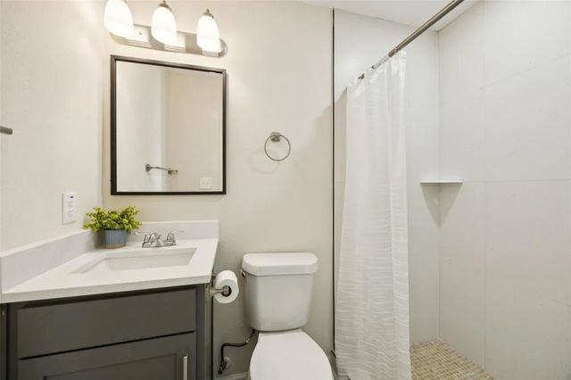 300 E Hazelwood Street, Princeton, TX 75407