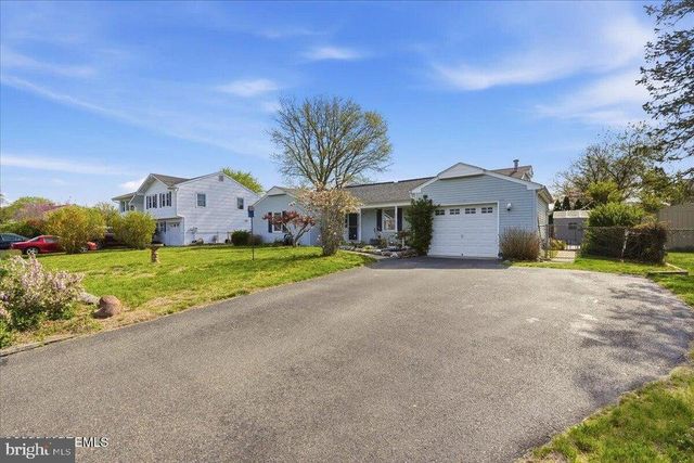503 BUTTONWOOD DR, Lanoka Harbor, NJ 08734