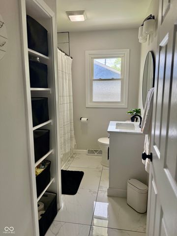 202 Wayside Drive, Plainfield, IN 46168