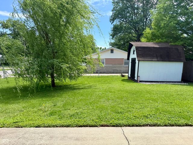 202 Wayside Drive, Plainfield, IN 46168