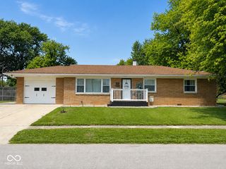 202 Wayside Drive, Plainfield, IN 46168