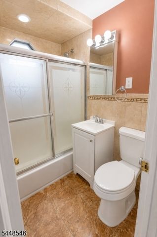 21 Chester Ave, Rockaway Boro, NJ 07866