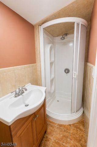 21 Chester Ave, Rockaway Boro, NJ 07866